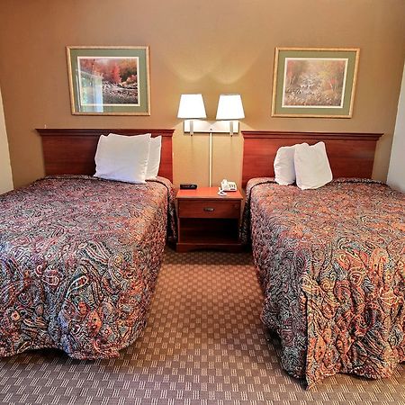 Crestwood Suites Of Newport News Extérieur photo
