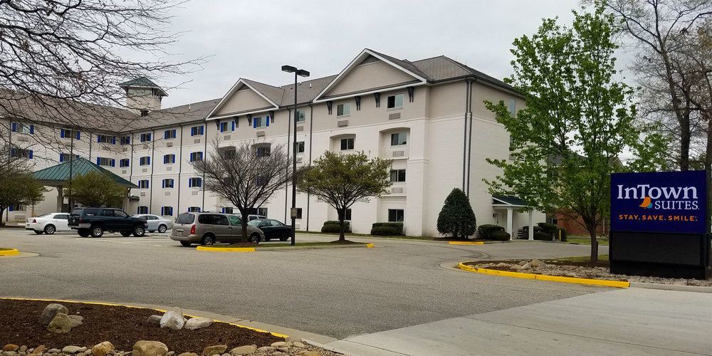 Crestwood Suites Of Newport News Extérieur photo